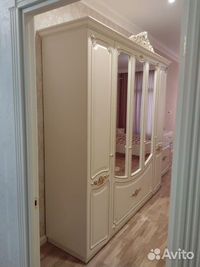 Спальный гарнитур Адель беж