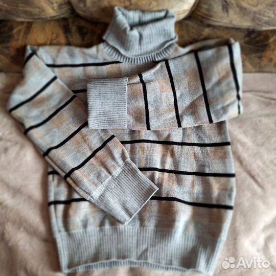 Джемпер женский 44