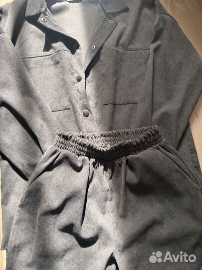 Костюм женский