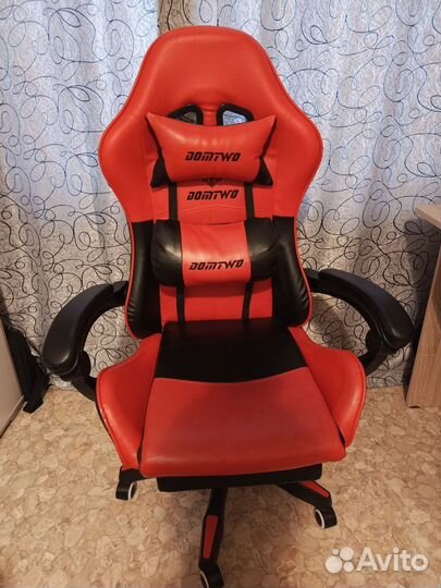 Письменный стол для школьника