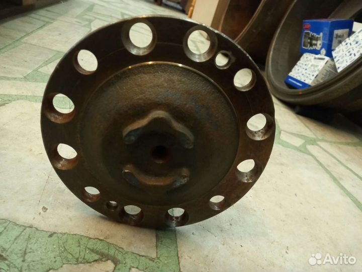 Полуось камаз-евро правая короткая 20 шл