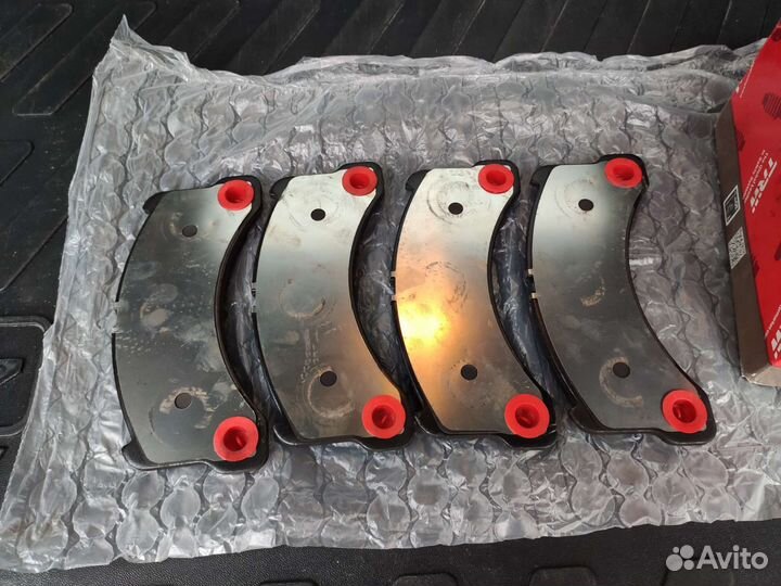 Тормозные колодки TRW GDB2004