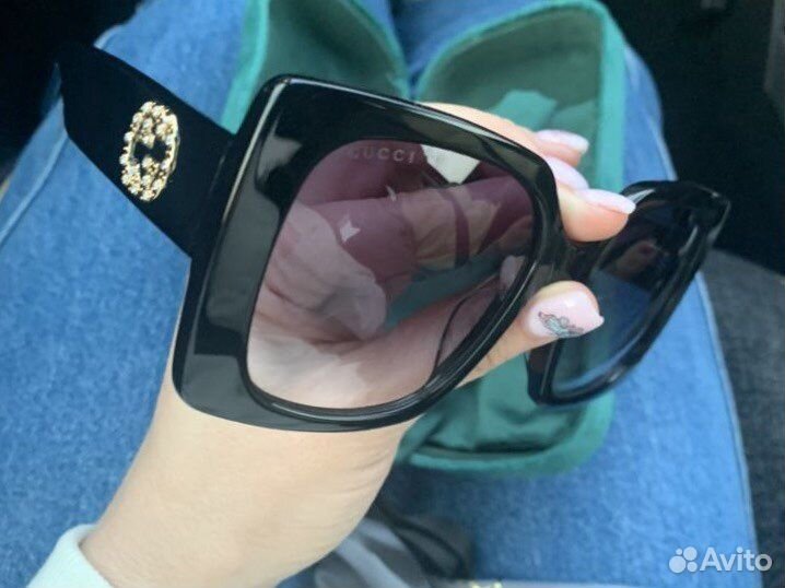 Солнцезащитные очки