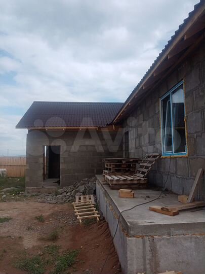 Дом 195 м² на участке 12 сот.