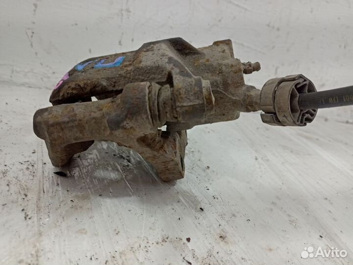 Суппорт передний левый