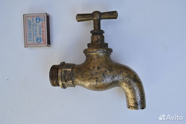 Кран ретро