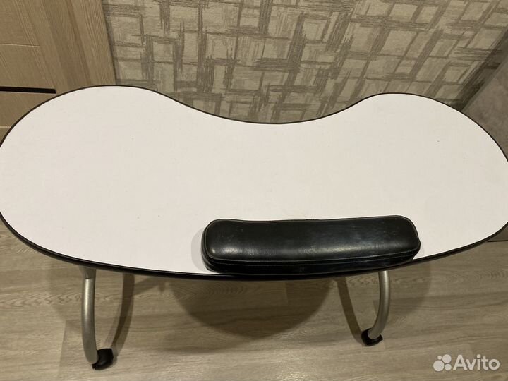 Маникюрный стол складной бу