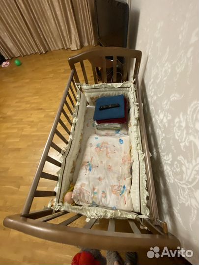 Кровать маятник