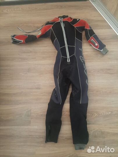 Костюмы для дайвинга женские