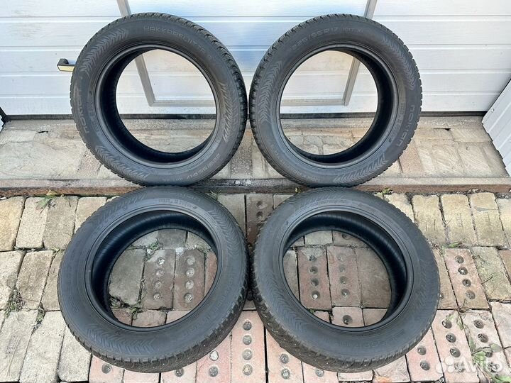 Nokian Tyres Hakkapeliitta 8 225/55 R17