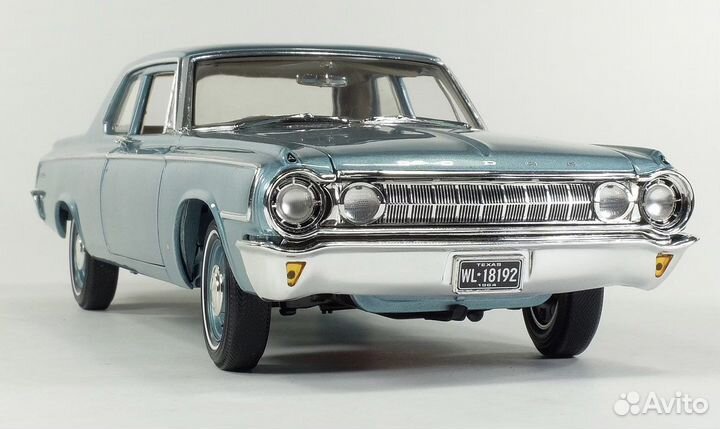 1/18 Highway 61 Dodge 330 Series Sedan