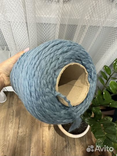 Пряжа на бобине, Pura lana 100% Италия