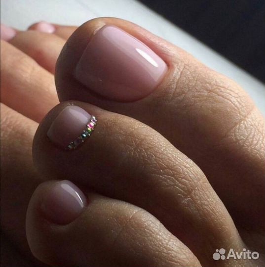 Аппаратный маникюр