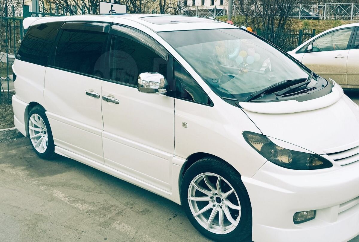 Toyota Estima: фото владельца