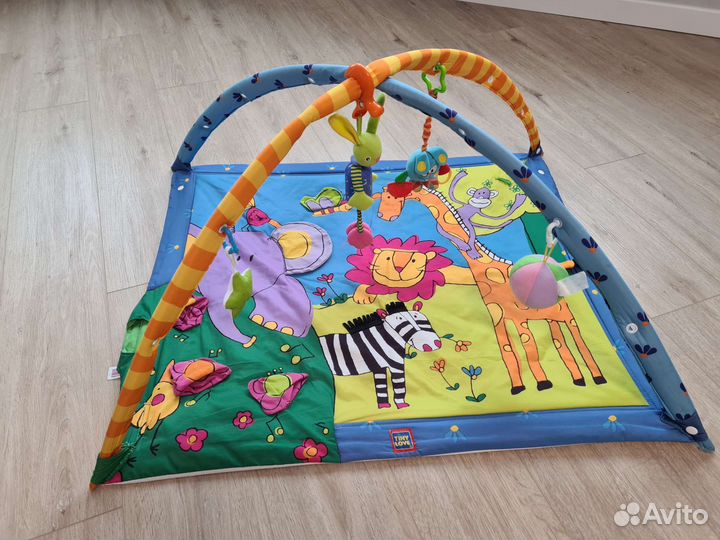 Развивающий коврик tiny love + пакет погремушек