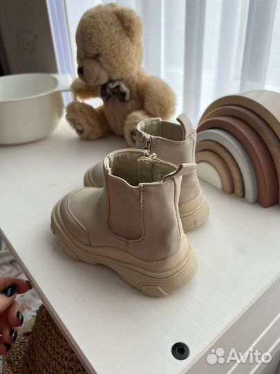 Ботинки zara для девочки 20