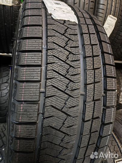 Triangle PL02 255/40 R19 100V