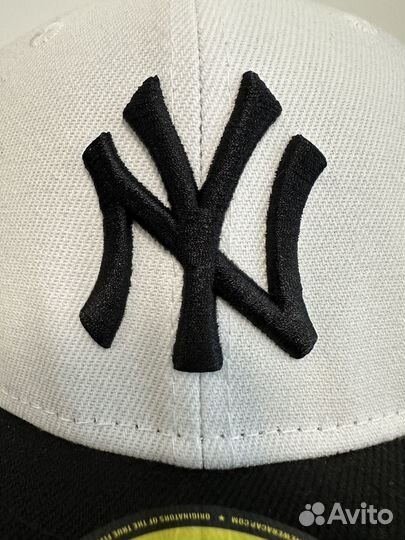 Бейсболка New Era 59fifty Yankees Word Series Whit