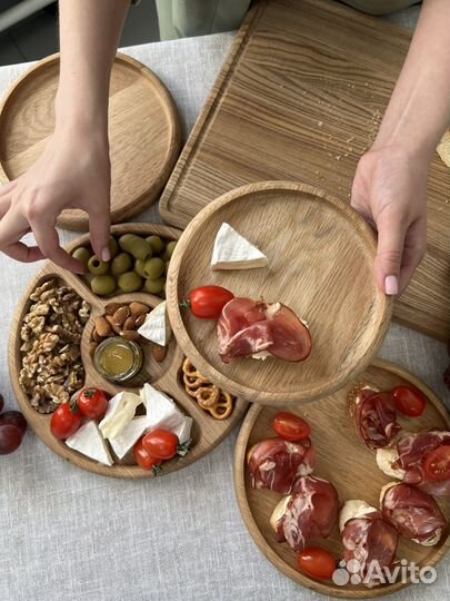 Набор деревянных тарелок
