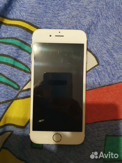 Телефон iPhone 6s