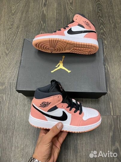 Кроссовки Air Jordan 1 Pink Quartz (36-40)