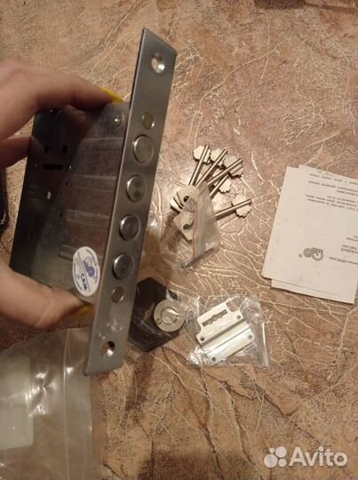 Замок для гаража