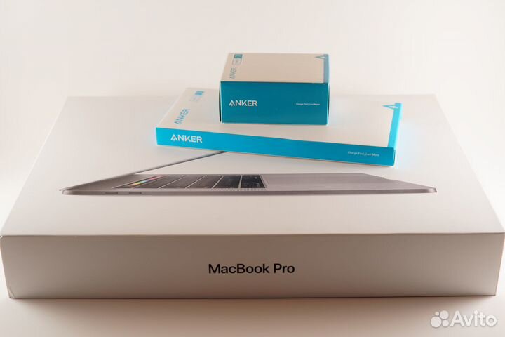 Macbook Pro 15 2018 i7 16gb 512