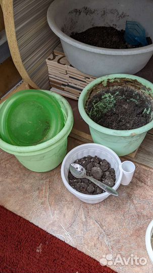 Горшок для цветов пластиковый