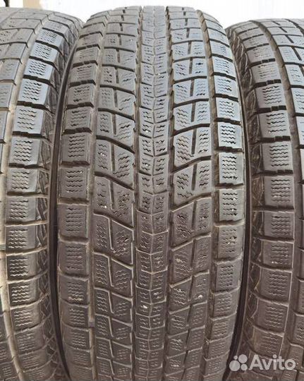 Dunlop Winter Maxx SJ8 215/70 R16 97Q