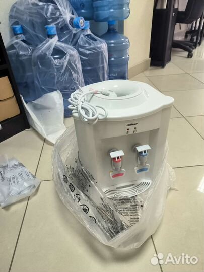 Куллер для воды настольный D95F