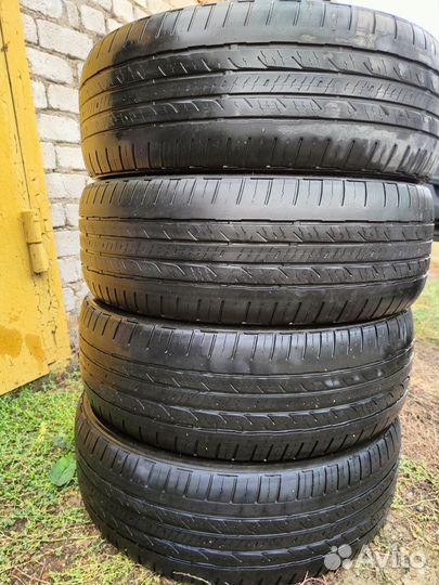 Bridgestone Dueler H/T 843 215/60 R17 96