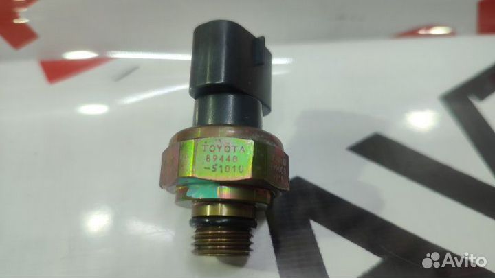 Датчик давления гидроусилителя Toyota Vitz SCP10