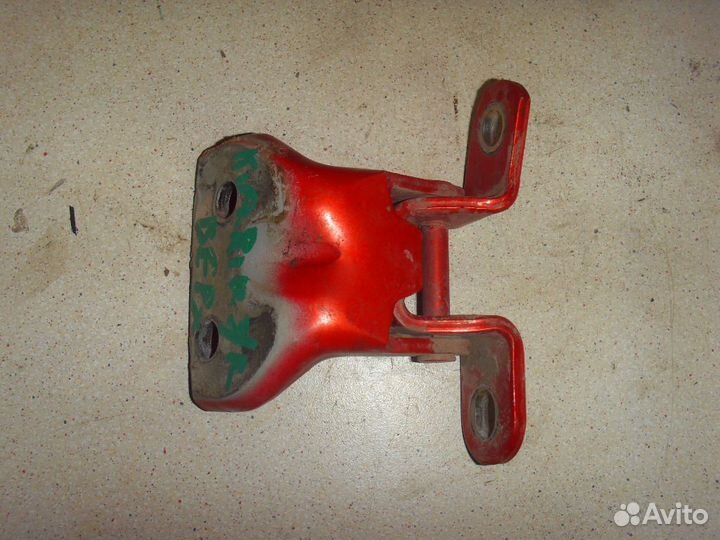 Петля двери задней правой верхняя Kia RIO 2 (JB)