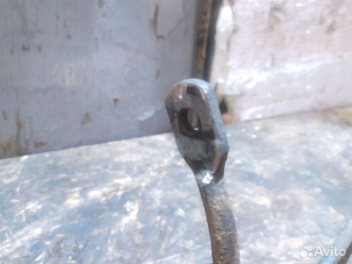 Стабилизатор задний Mazda 626 GE (1991—1997)