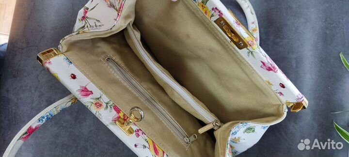 Сумка белая кожаная Италия