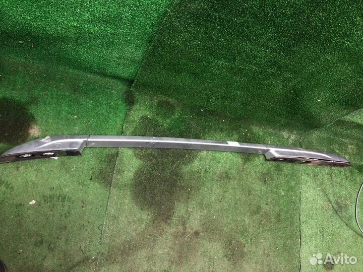 Б/У рейлинг на крышу В хорошем состоянии, оригинал