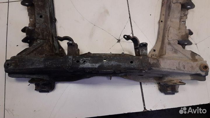 Балка подмоторная Renault Clio