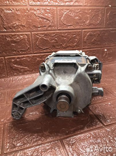 Двигатель стиральной машины Bosch