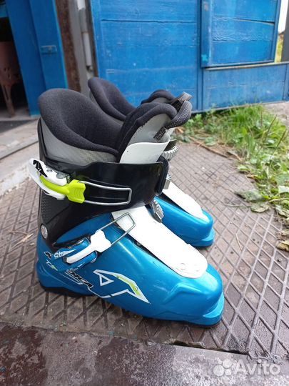 Горнолыжные ботинки детские