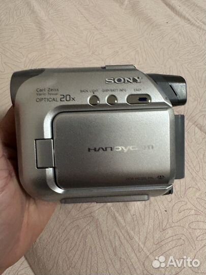Sony handycam dcr-hc32e