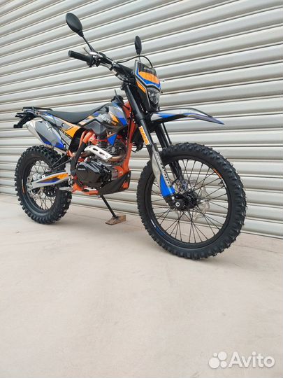 Мотоцикл regulmoto athlete PRO (4 клапана)