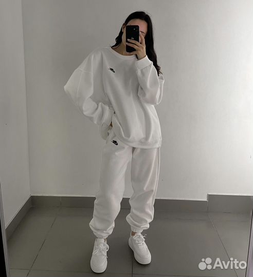 Костюм спортивный Nike женский