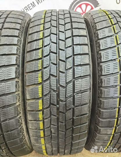 Goodyear Ice Navi 6 215/60 R17 97H