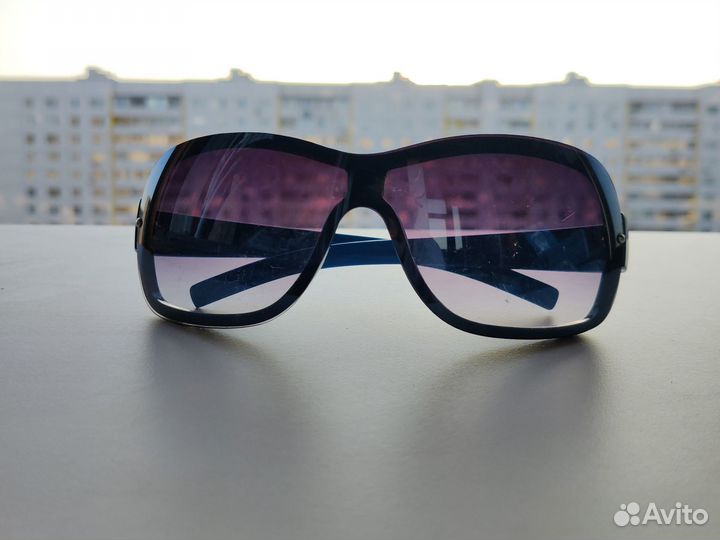 Очки солнцезащитные