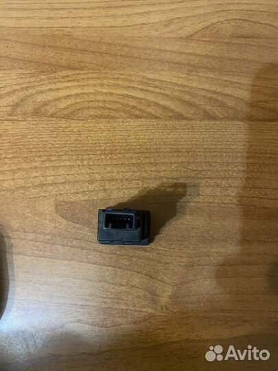 Кнопка обогрева лобового стекла Toyota Highlander