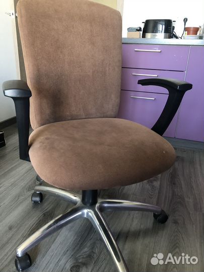 Компьютерное кресло