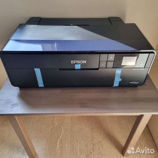 Цветной струйный принтер Epson SureColor P600