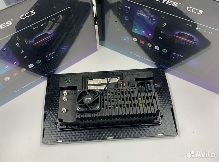 Магнитола на андройде Teyes CC3 4/64 для Toyota