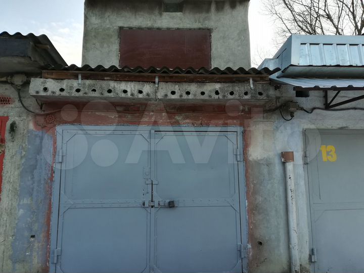 Гараж, > 30 м²