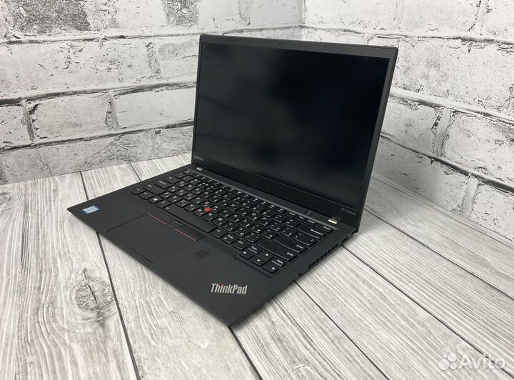 Ультрабук Lenovo Сarbon X1-i7-16озу-512ssd